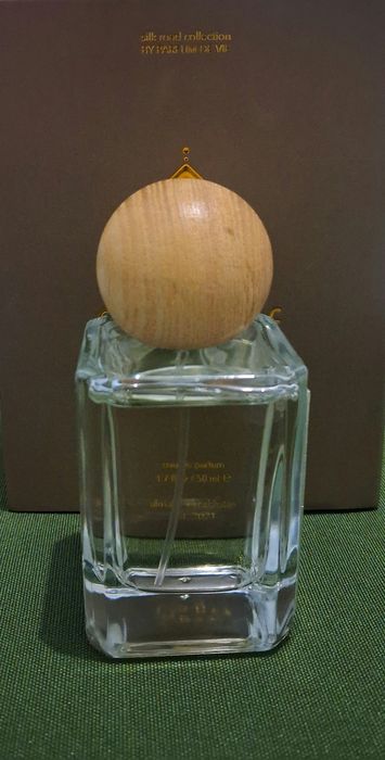 Продам парфюм почти новые