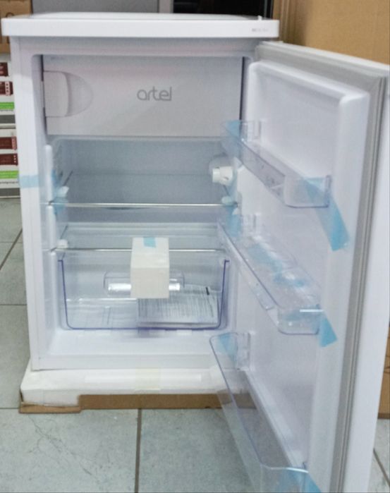 Холодильник Artel HS-137 RN белый