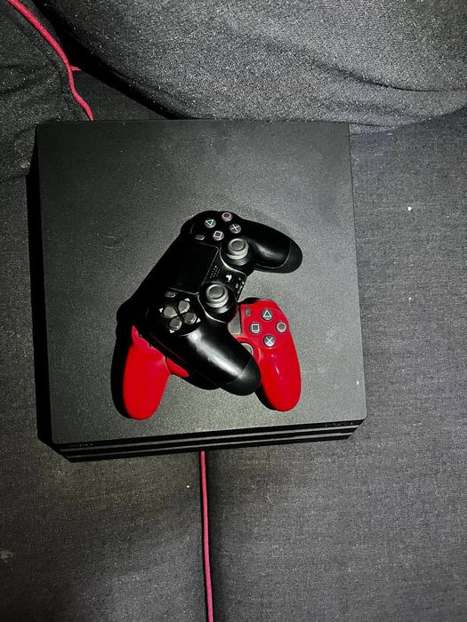 Пс4 pro с 70 игр в подарок