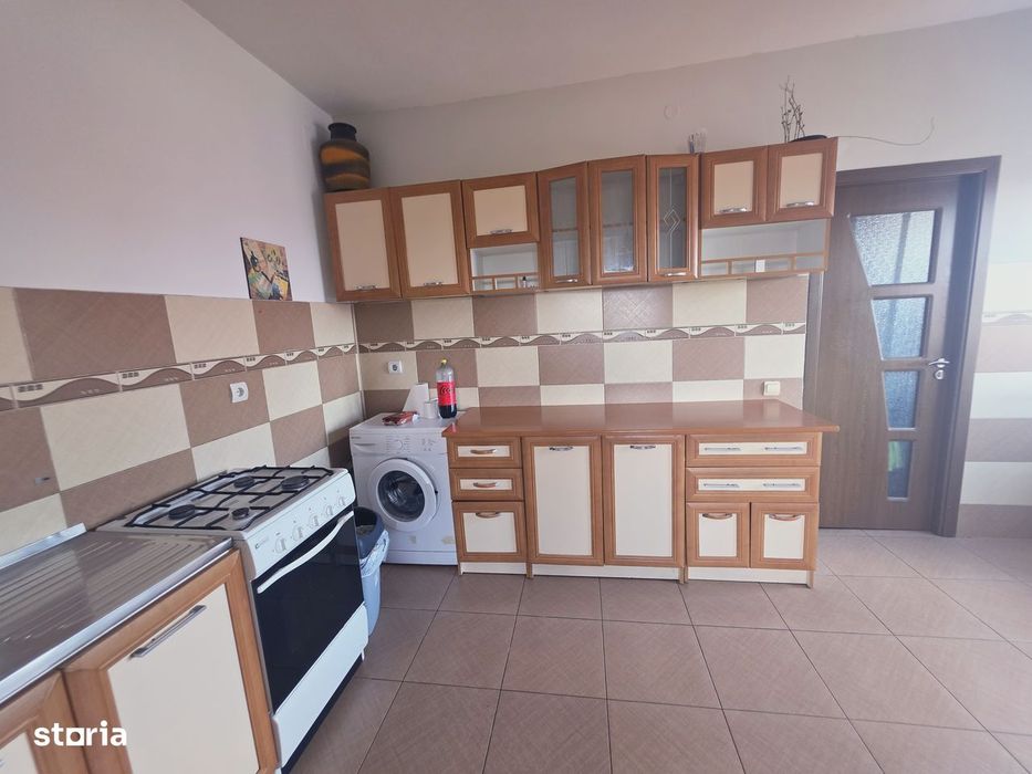 Inchiriez 2 camere str Lunga zona Complex Bartolomeu