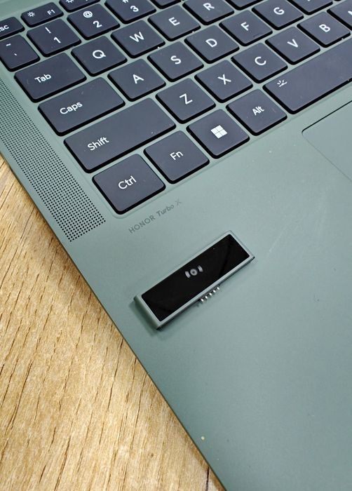 Honor MagicBook Art 14 Ultra OLED 4K Сенсорный Ultra 7 | 32 ОЗУ