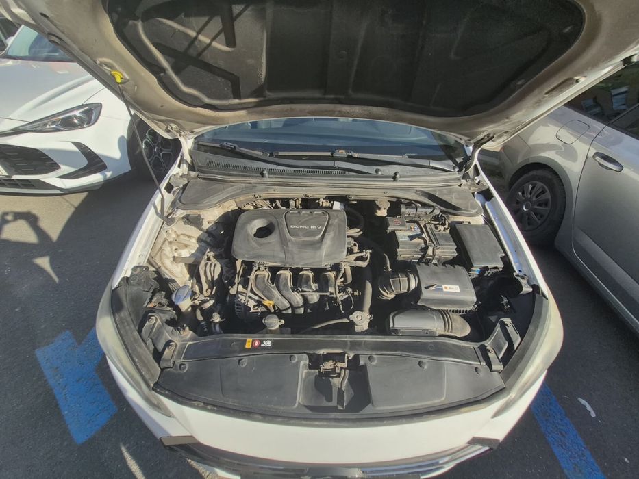Hyundai Elantra 2016 motor 1.6 benzina+gpl