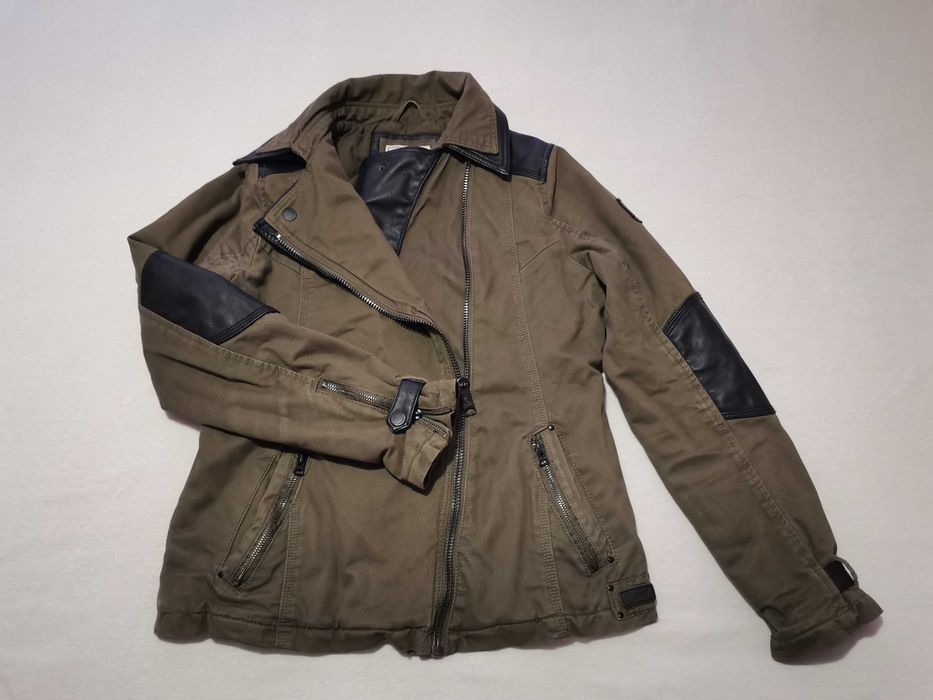 Дамско палто, яке