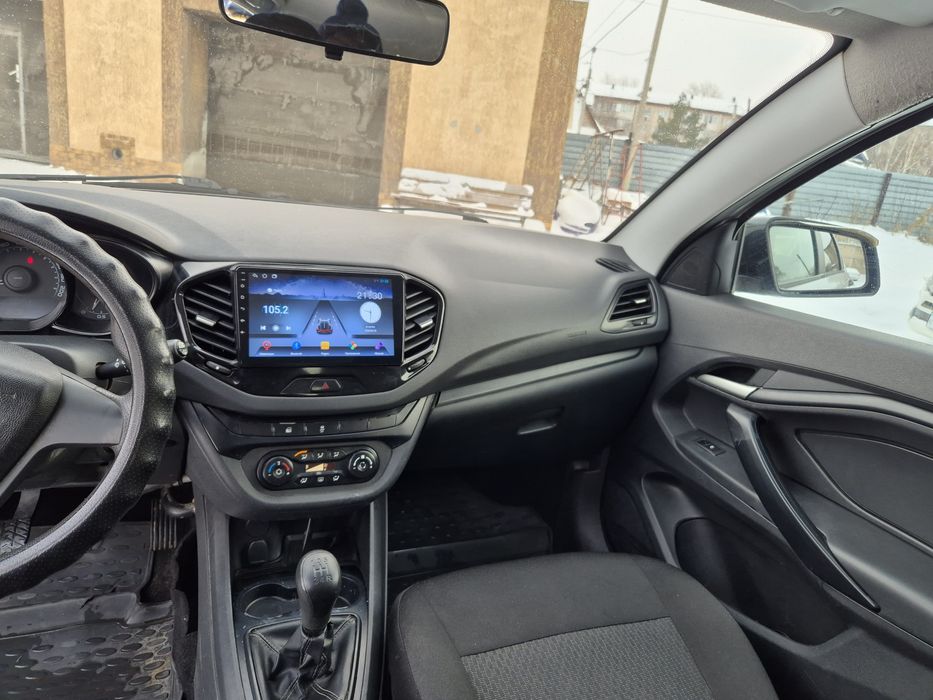 ЛАДА ВЕСТА  в одних руках