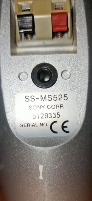 4 boxe sateliți Sony (120W, 8 ohmi)