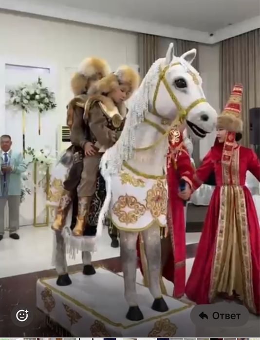 Продам ак тулпар( лошадь) аниматор