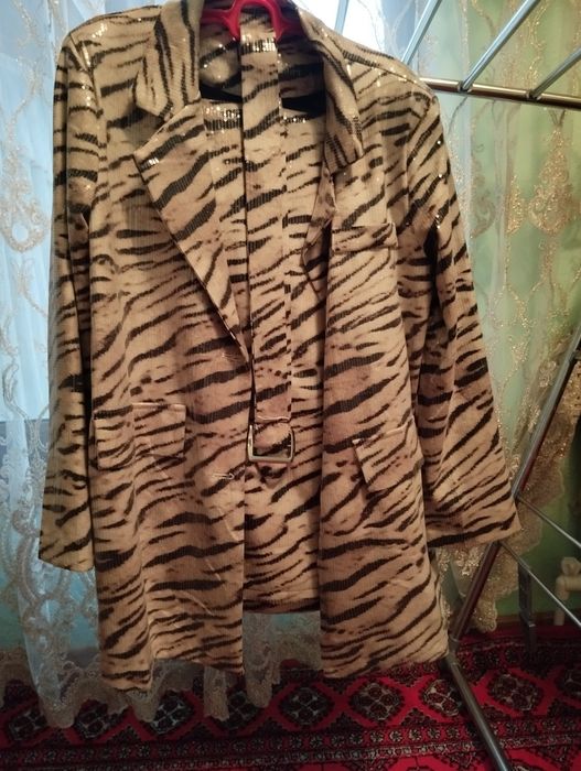 Костюм брюк оверсайз тигровка