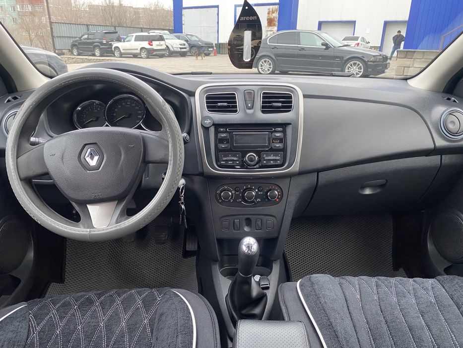 Renauld Logan 18 года