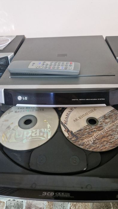 Музыкальный центр LG