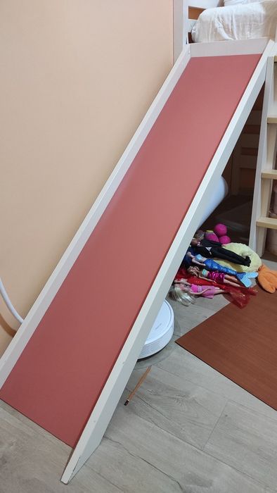 Подарявам пързалка за монтиране към двуетажно легло