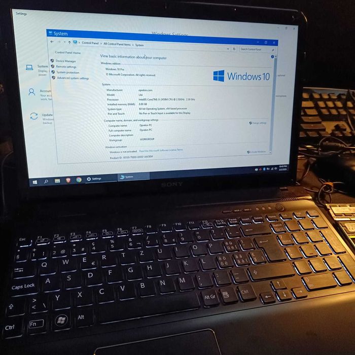 Vand laptop Sony Vaio SVE15, i5, 8GB Windows 10 Pro instalat