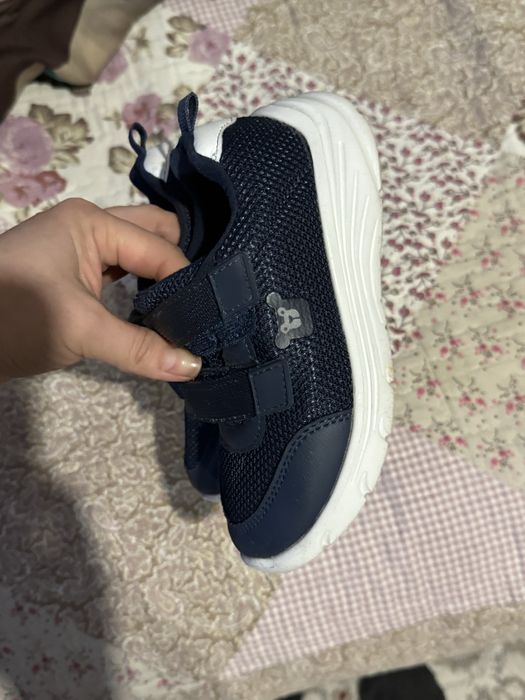 Детские кроссовки