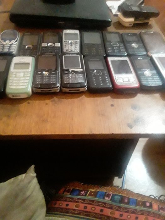 Продаю телефоны орегинал нокия сони эрексон лджы