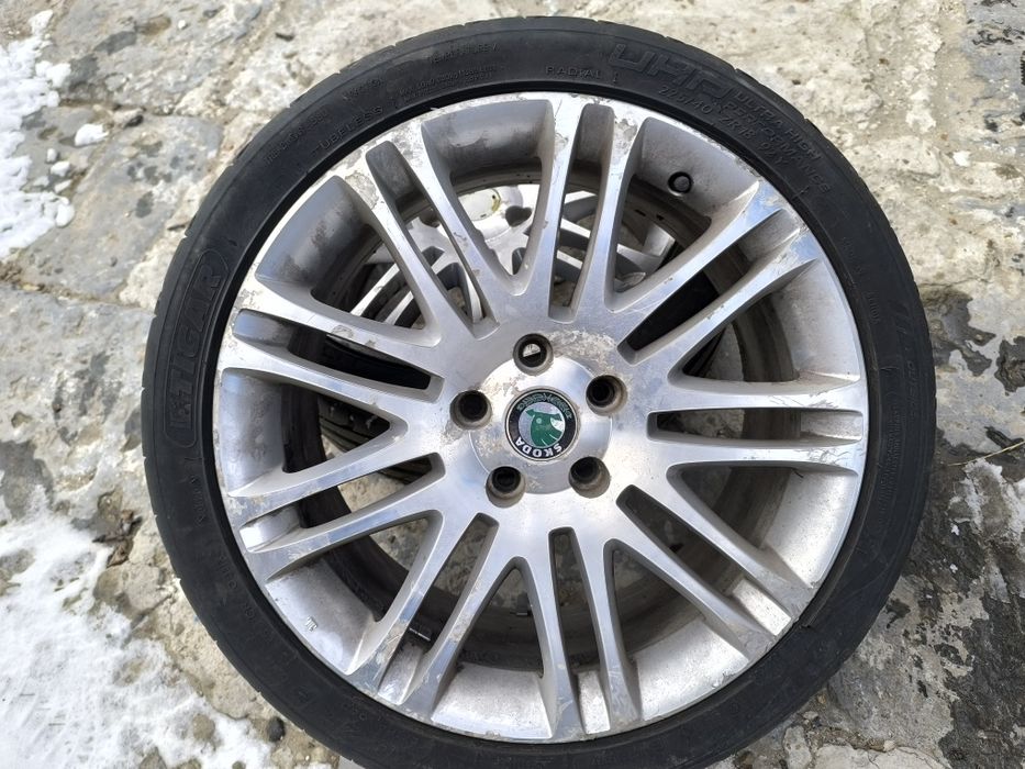 Jante echipate (roți) Skoda superb originale 18"