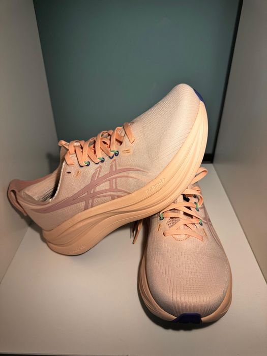 ASICS GEL-nimbus 28