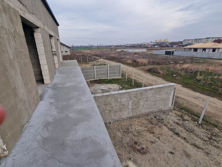 Duplex spate Ambulanța