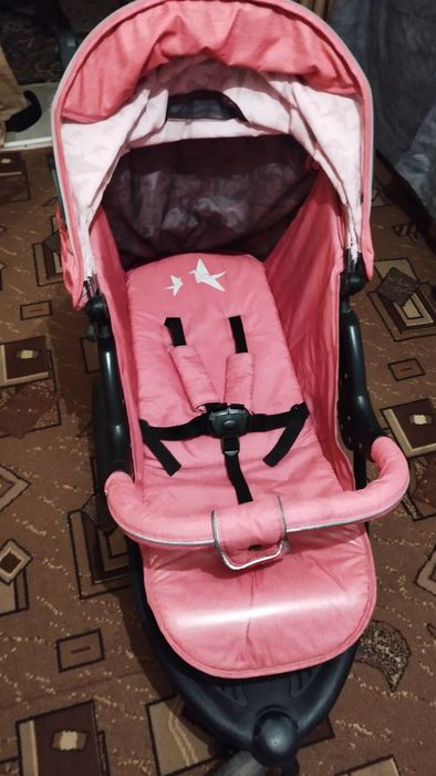 Продам очень удобную детскую коляску