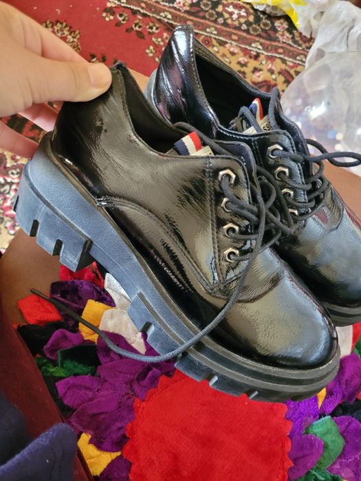 Обувь размером 35,36