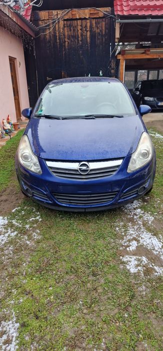 Vând opel corsa D