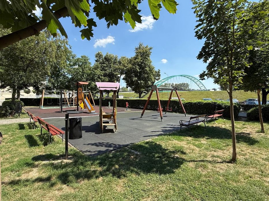 Ofer spre închiriere Apartament / Studio Ultracentral