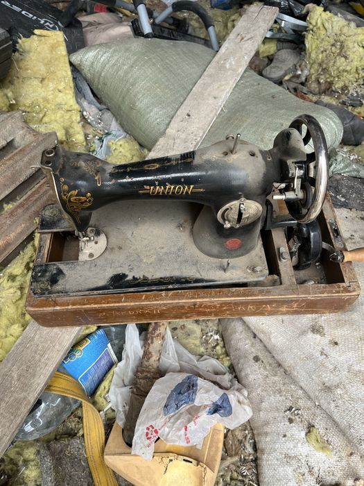 старая швейная машина