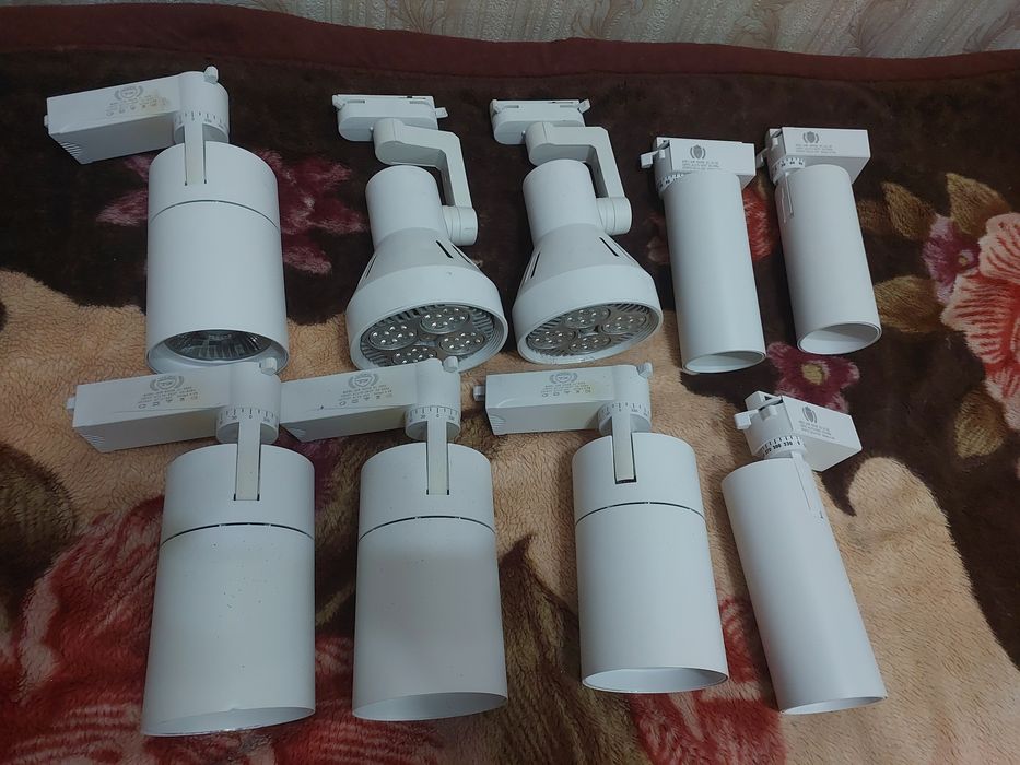 Светильники  потолочные