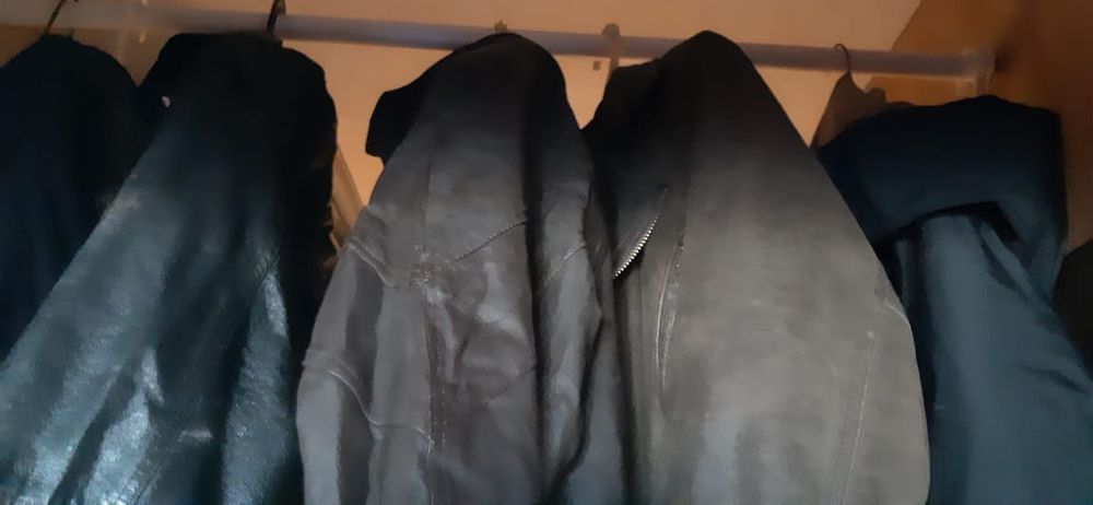 Продаю Куртки,плащи