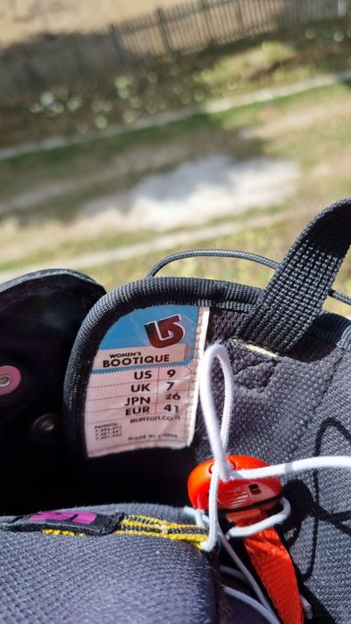 Boots snowboard Burton Bootique 41
