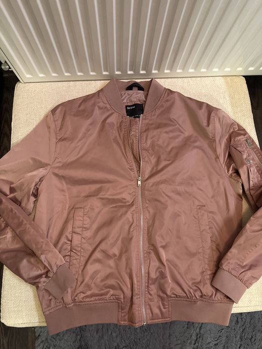 Geaca barbateasca Bershka noua