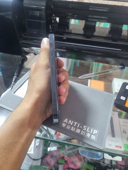 Iphone 12 pro  xotira 128 gb