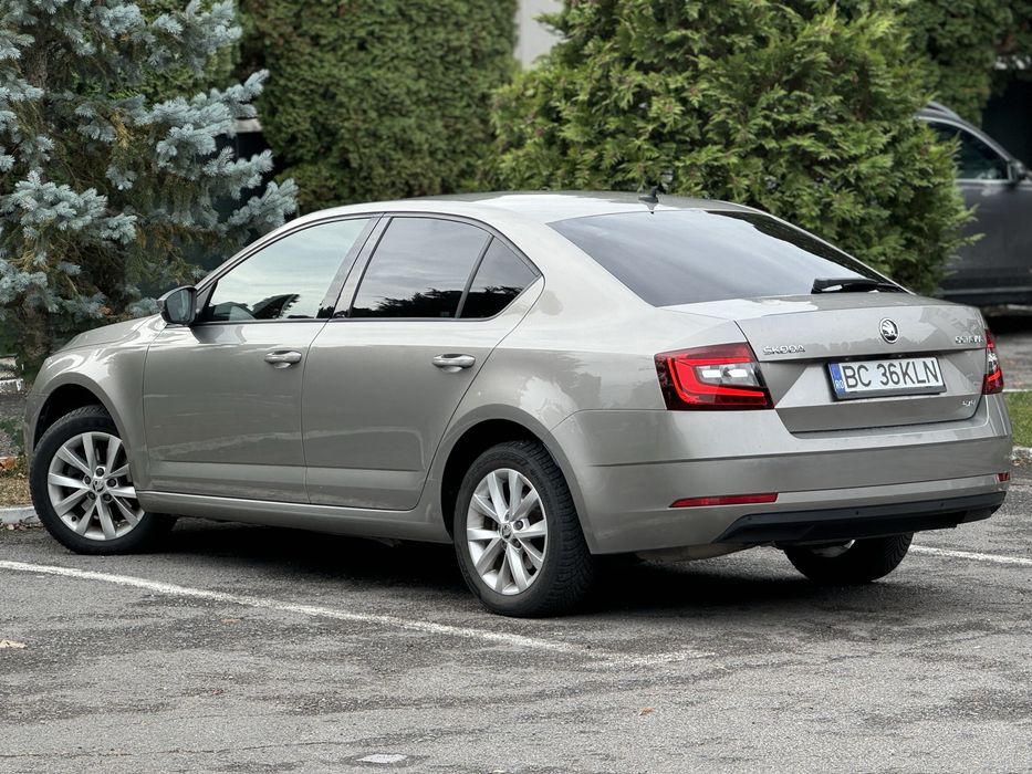 SKODA Octavia 2018 — imagine 14