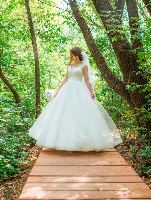 Свадебное платье