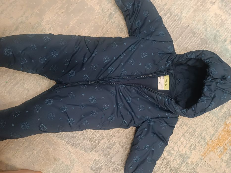 Продам комбинезон на мальчика