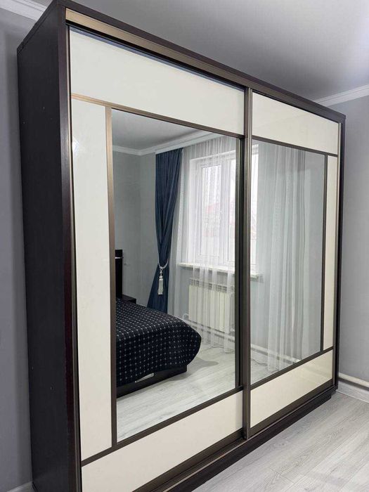 Шкафф купе с зеркалом