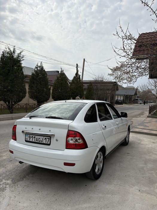 ВАЗ LADA 2172 приора priora хэтчбек 2012 белый цвет