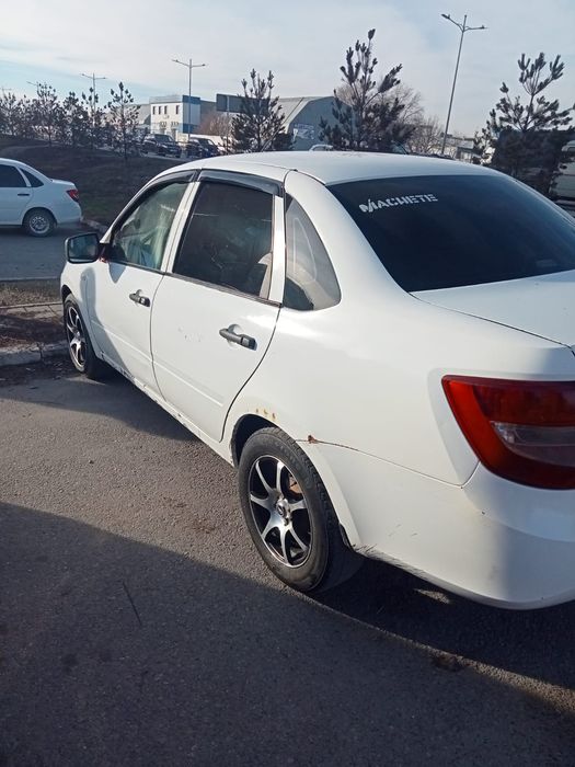 Продам ладу гранту 2013 года