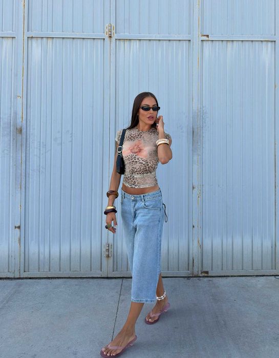 BERSHKA бермуди.