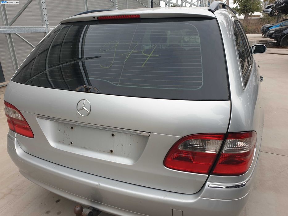 Hayon Haion Capota Portbagaj Dezechipat cu Luneta Geam Sticla Mercedes Clasa E Class W211 Break Combi 2002 - 2009 Culoare 744 [K8378]