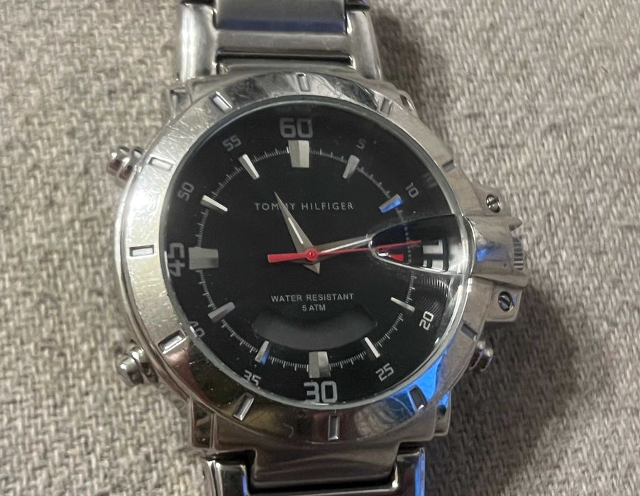Ceas Tommy Hilfiger Barbatesc Otel Inoxidabil Quartz 5ATM