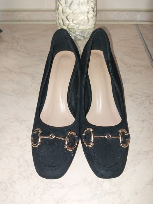 Продам удобные туфли