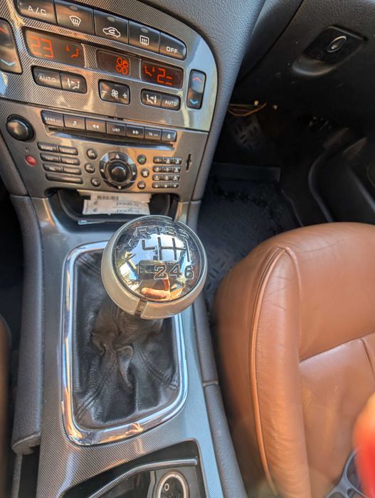 Peugeot 607  restyling  black