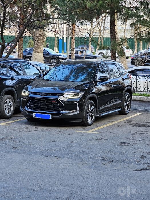 Продам свой Chevrolet Tracker 2 Premier Plus 2024