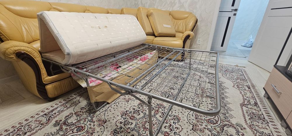 Продам угловой диван