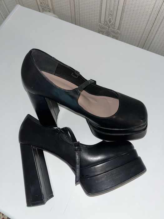 Туфли братц на платформе продам срочно