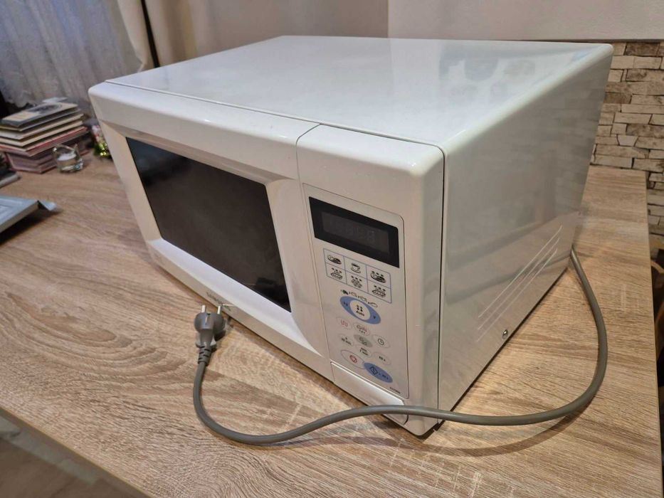 Микровълнова печка с грил Samsung G2736N