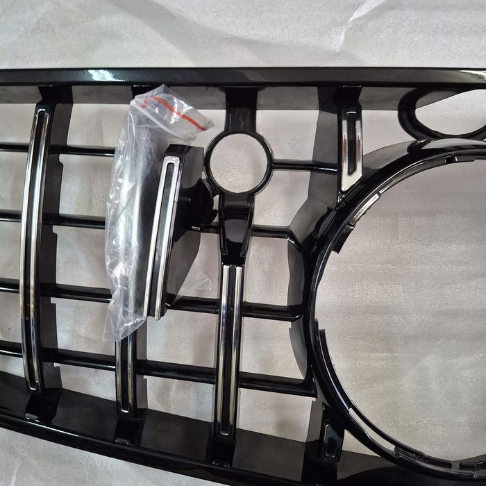 Предна решетка gt за мерцедес s s63 coupe w217e