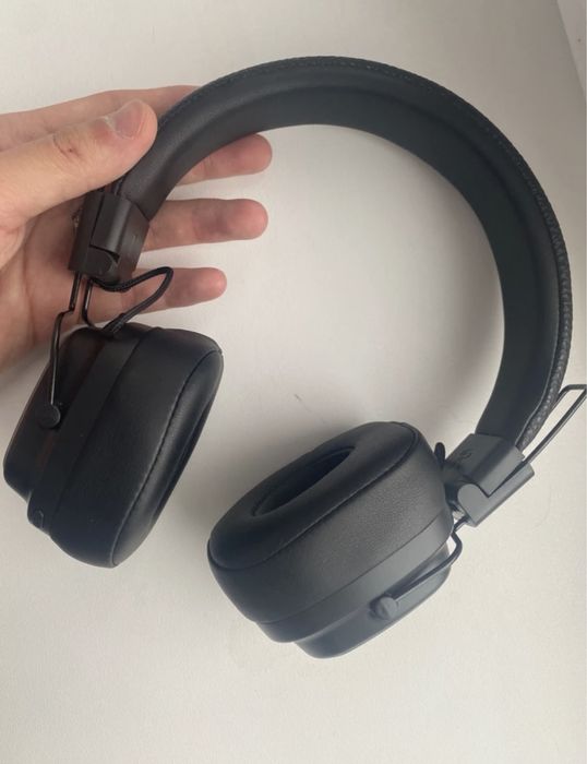 Продам наушник Маршал