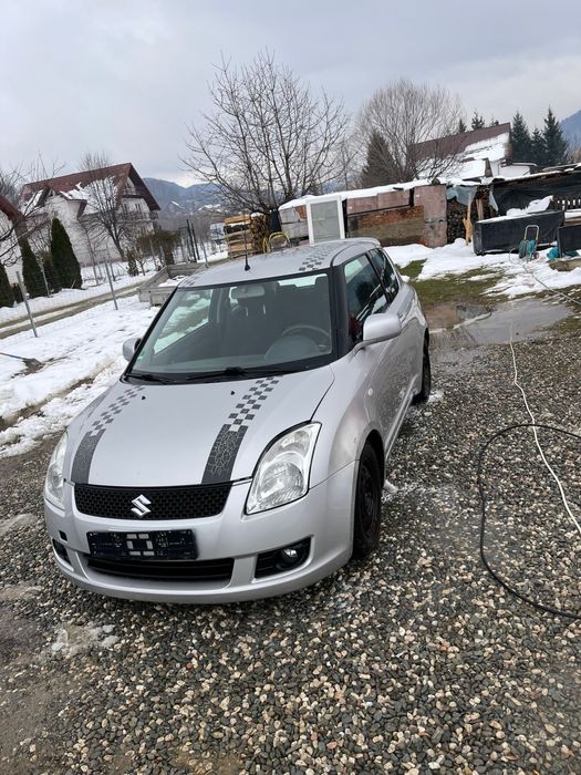 Vand Suzuki Swift 1.3 benzina adus din germania