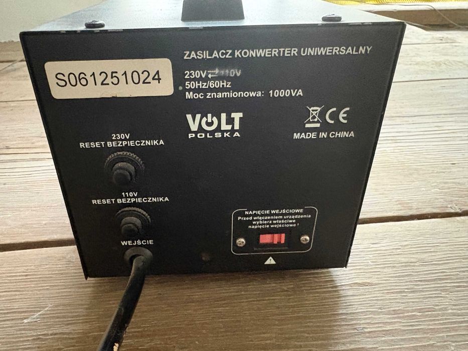 Transformator Convertor tensiune Volt Polska VP1000 230V-110V / 110V-230V 1000VA metalic