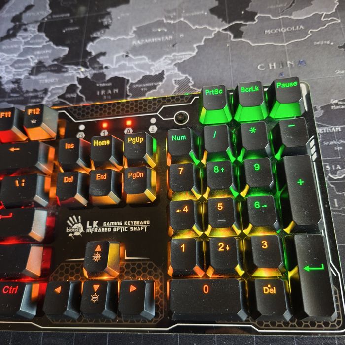 Продаётся механическая клавиатура